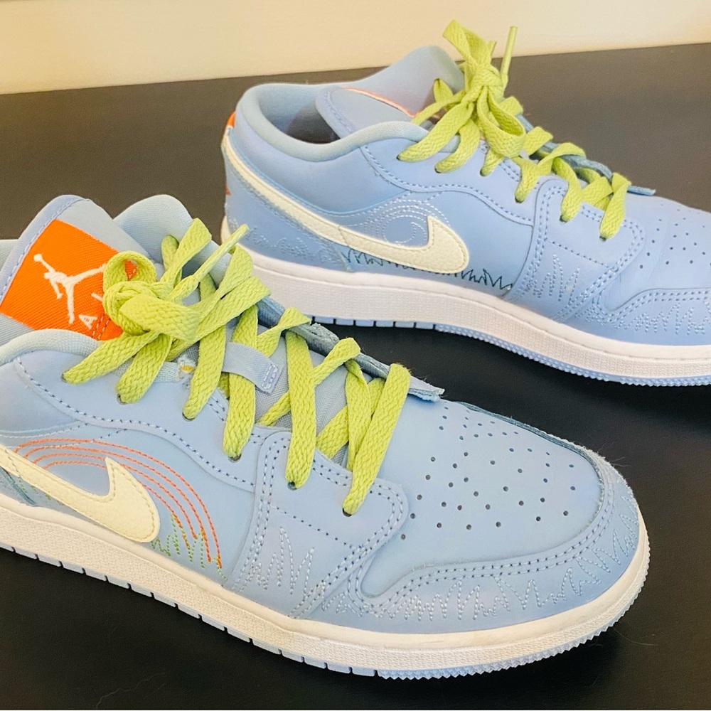 Nike youth Jordan’s